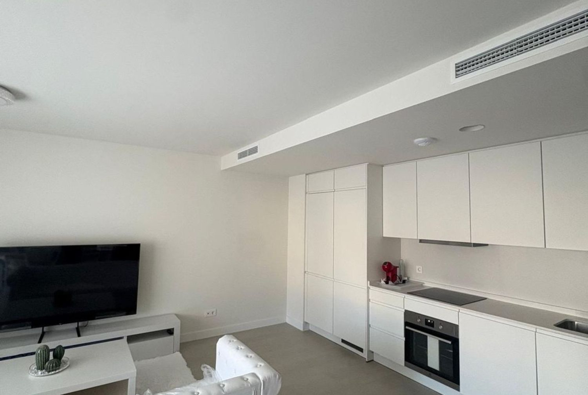 REF. LZ190526CA – Inmueble en Casares