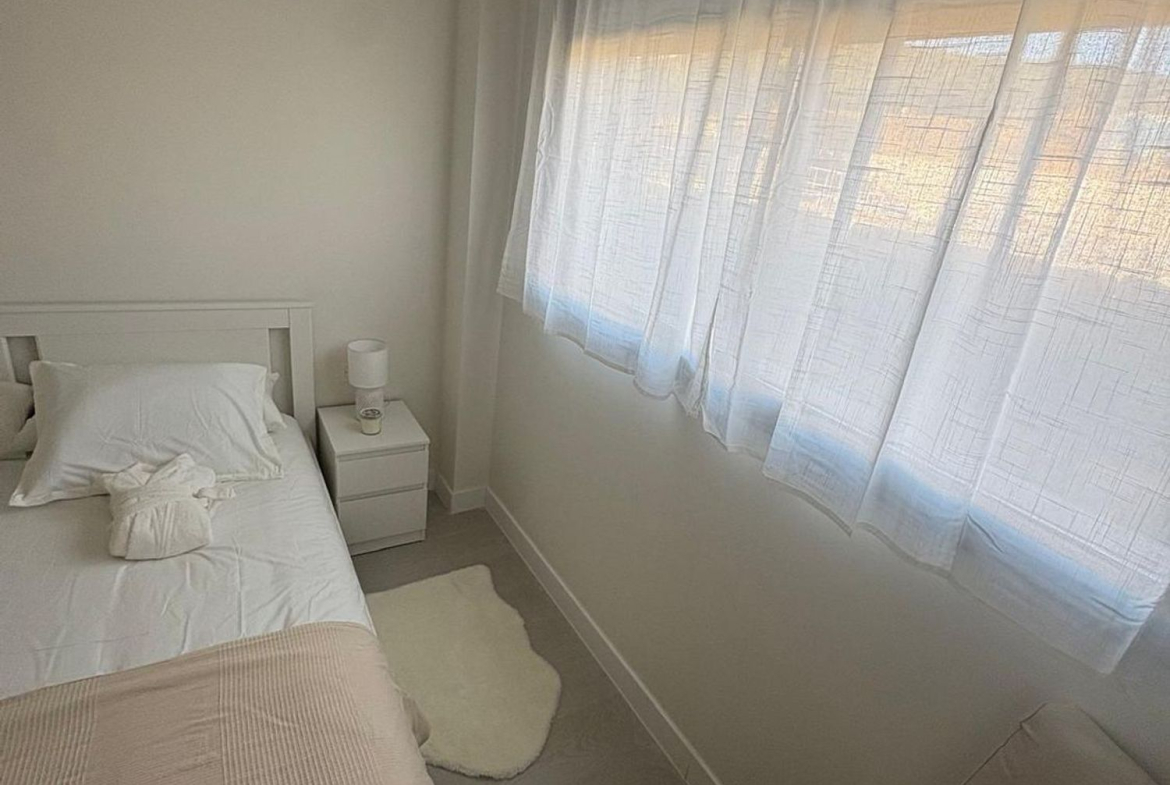 REF. LZ190526CA – Inmueble en Casares