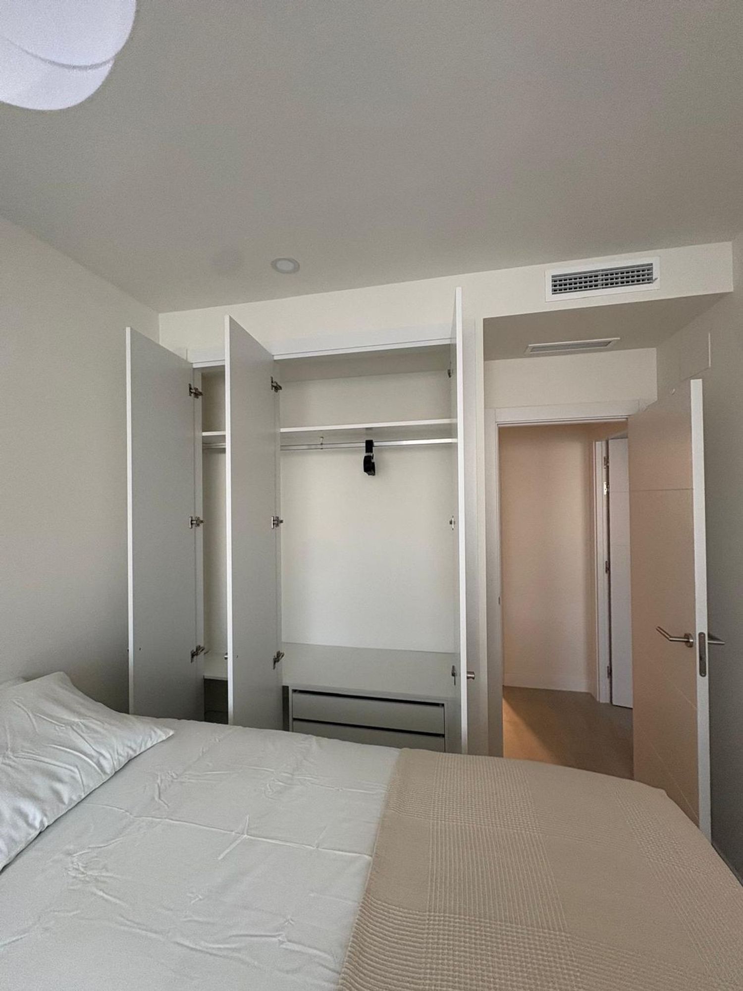1461988147 REF. LZ190526CA – Inmueble en Casares