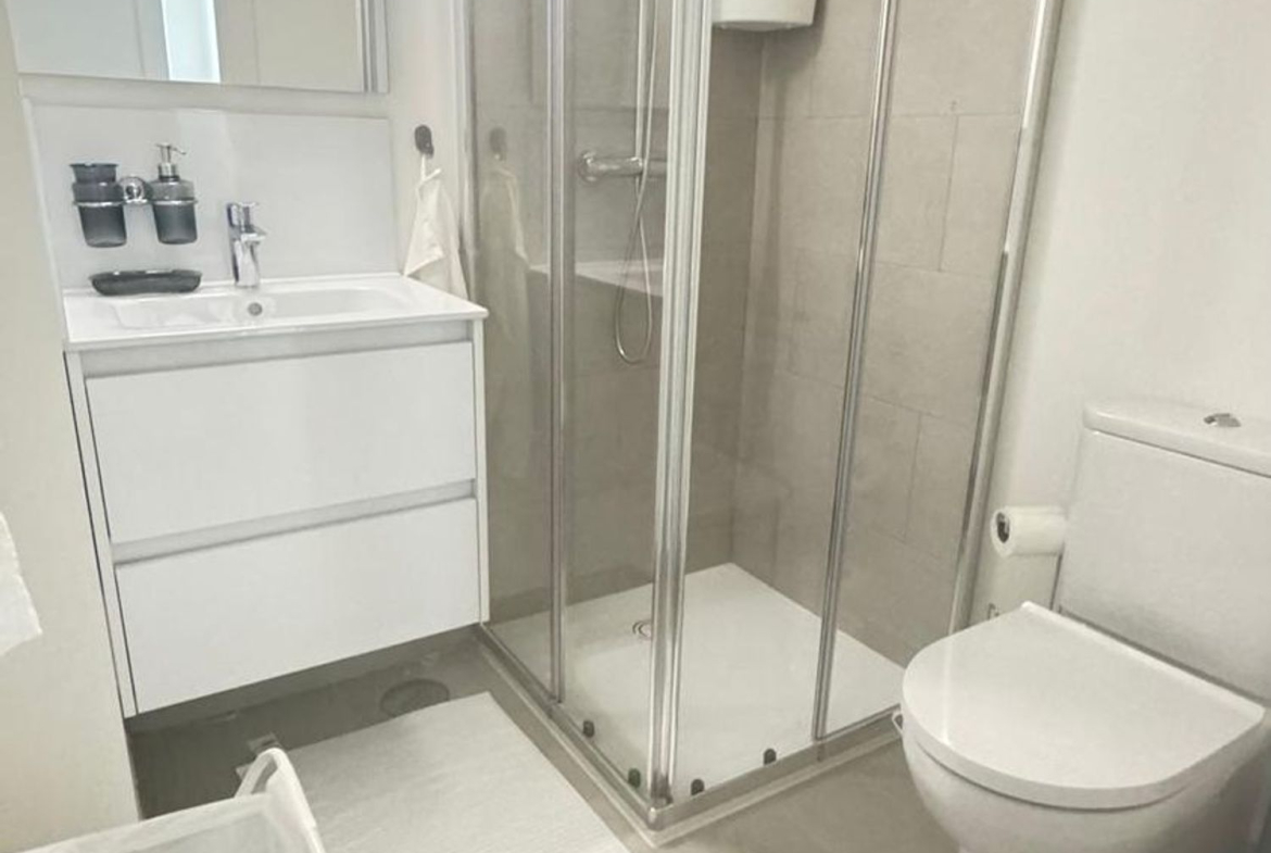 REF. LZ190526CA – Inmueble en Casares