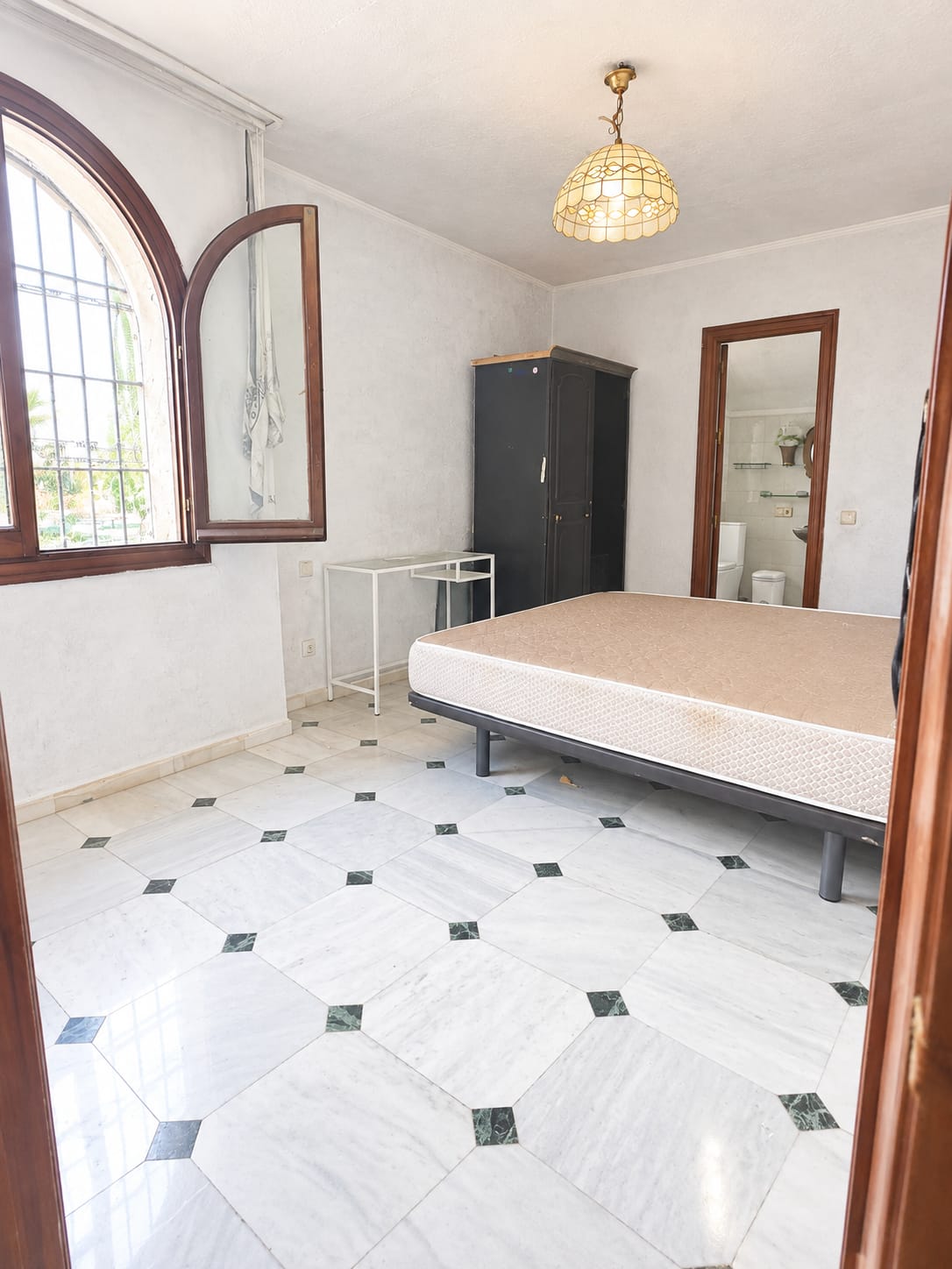 REF. LZ010426EST – Inmueble en Zona Calvario