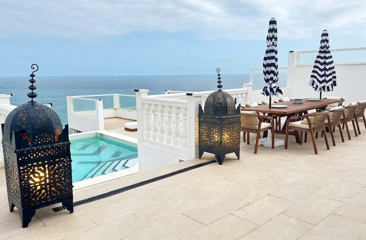 REF. LZ060426/MANV – Villa de LUJO en Punta Chullera – Manilva