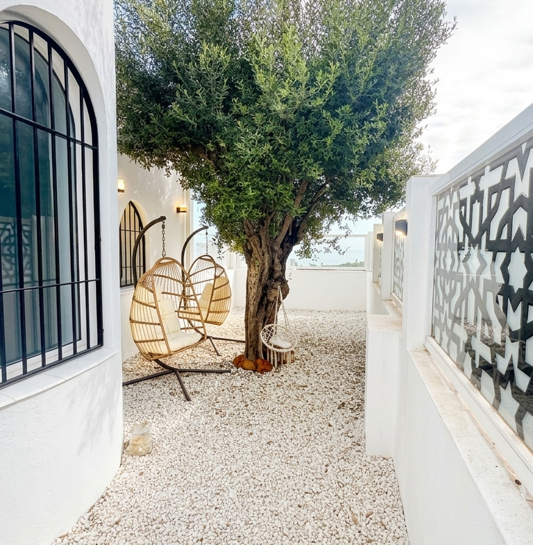 REF. LZ060426/MANV – Villa de LUJO en Punta Chullera – Manilva