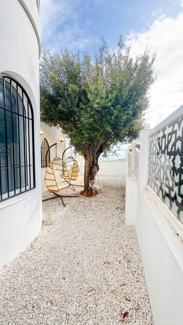 REF. LZ060426/MANV – Villa de LUJO en Punta Chullera – Manilva