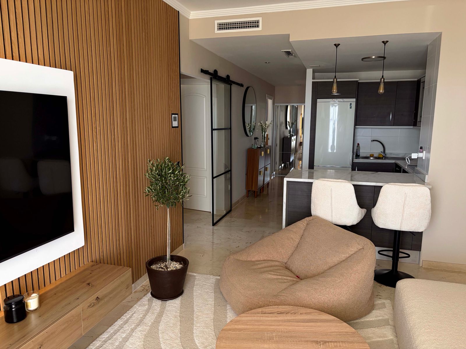 1 Ref. LZ280926MAN – Piso reformado en Chullera, Manilva