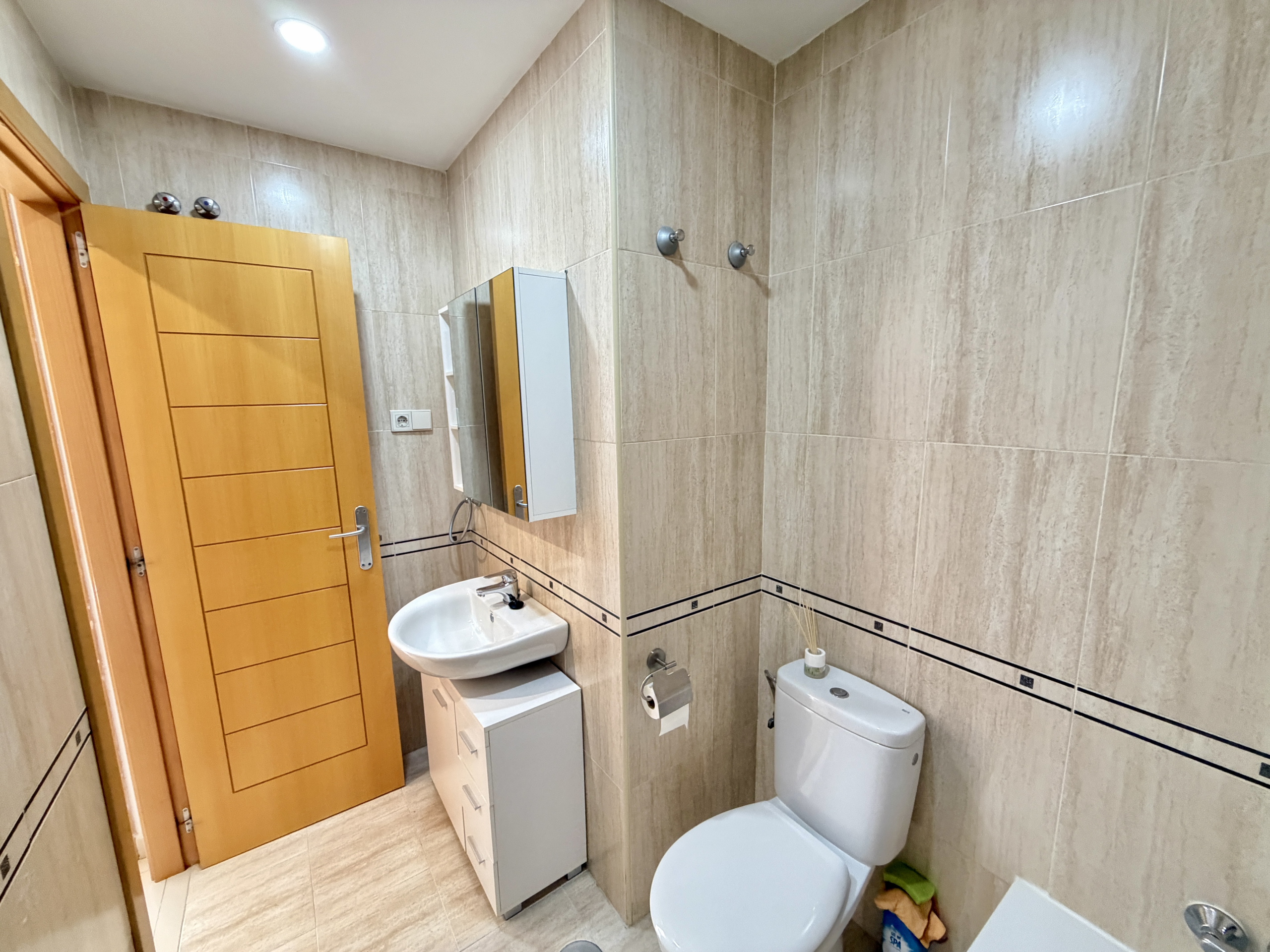12 Ref. SP100926TDB – Piso en Torre de Benagalbon