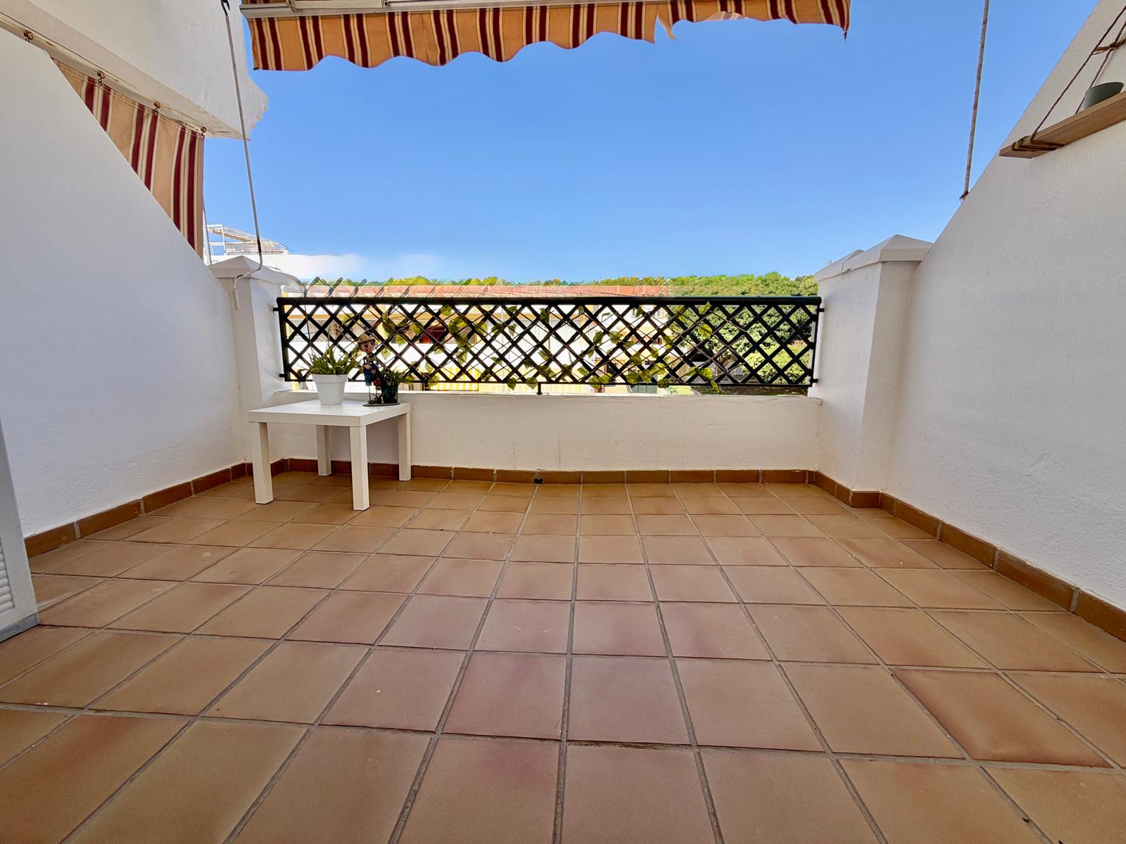 2 Ref. SP100926TDB – Piso en Torre de Benagalbon
