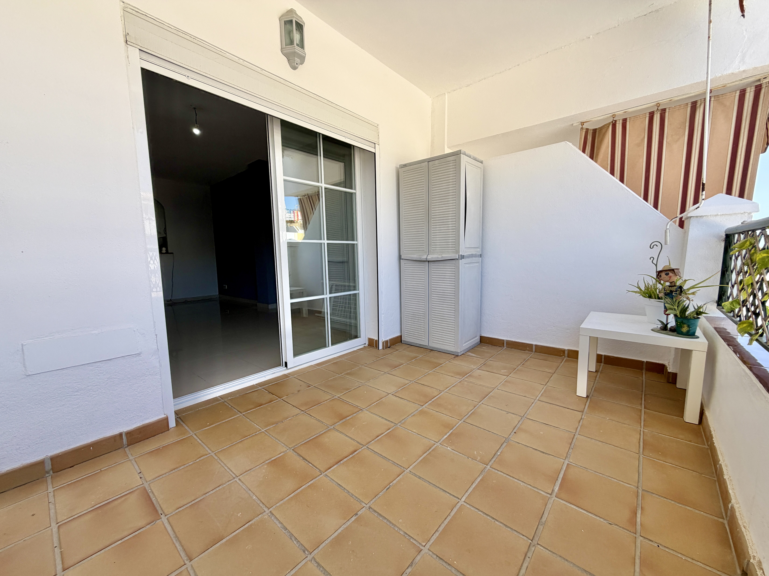 3 Ref. SP100926TDB – Piso en Torre de Benagalbon