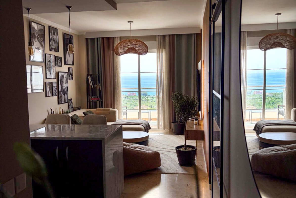 Ref. LZ280926MAN – Piso reformado en Chullera, Manilva