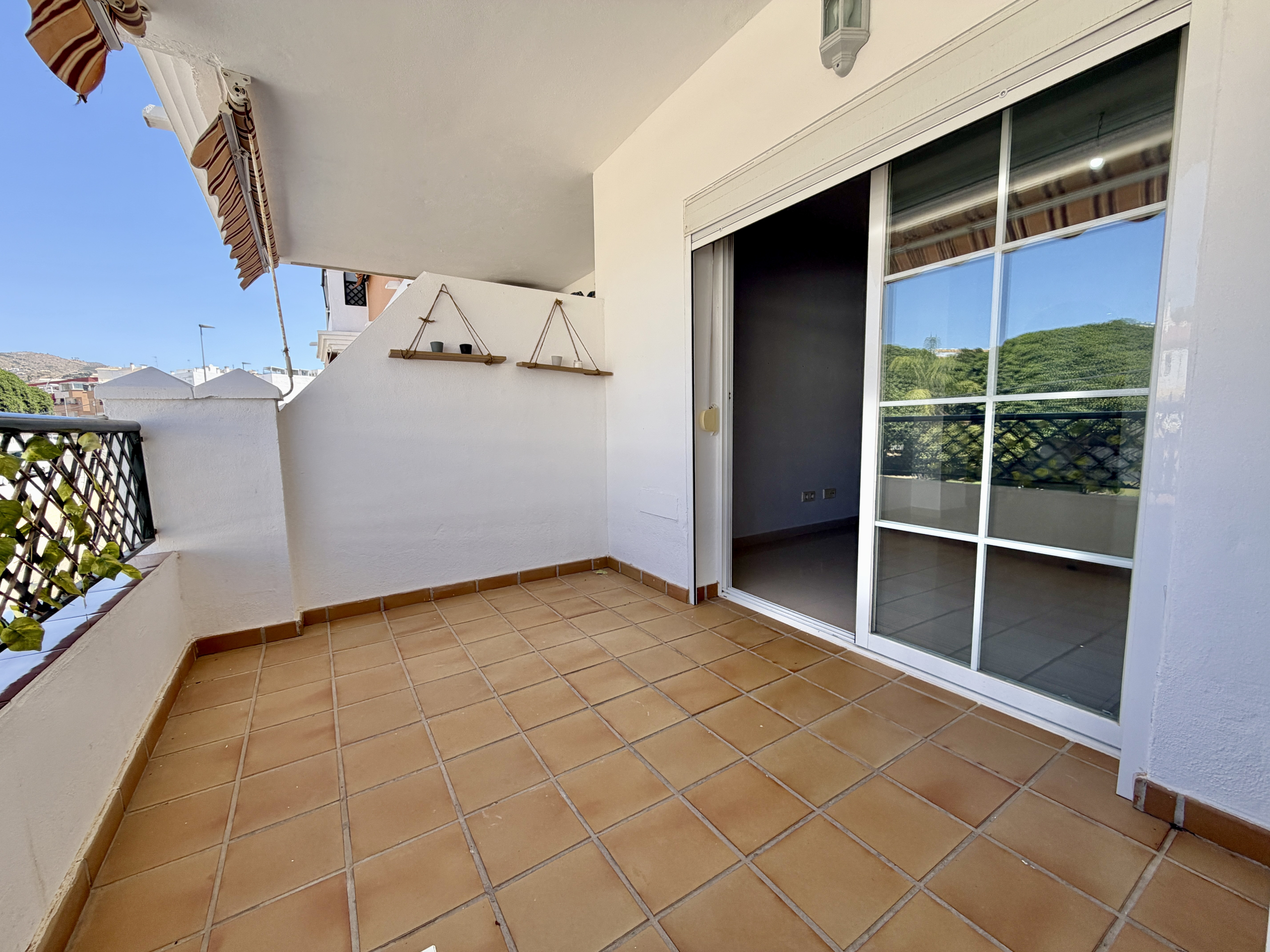 4 Ref. SP100926TDB – Piso en Torre de Benagalbon