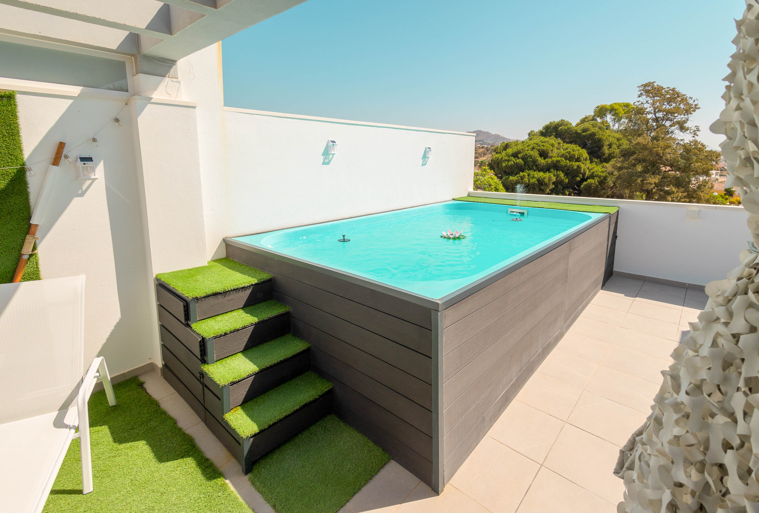 Calle Aura-Vélez Málaga Ref. SP211026TDB – Ático con Vistas al Mar en Torre de Benagalbón