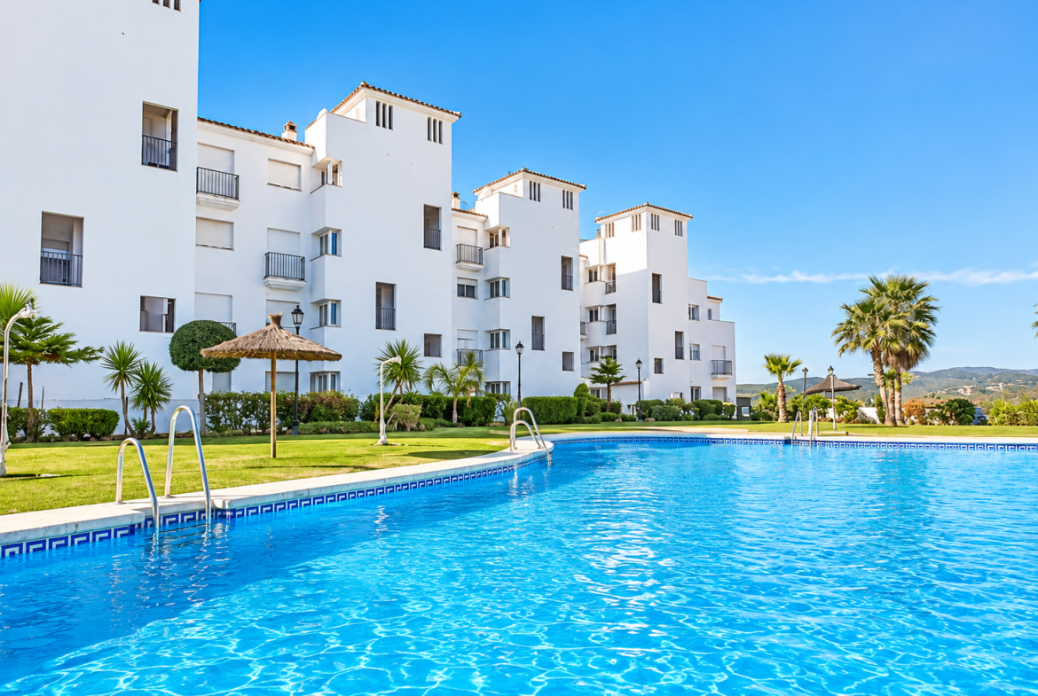 Ref. LZ151026MAN – Piso con VISTAS AL MAR en Manilva