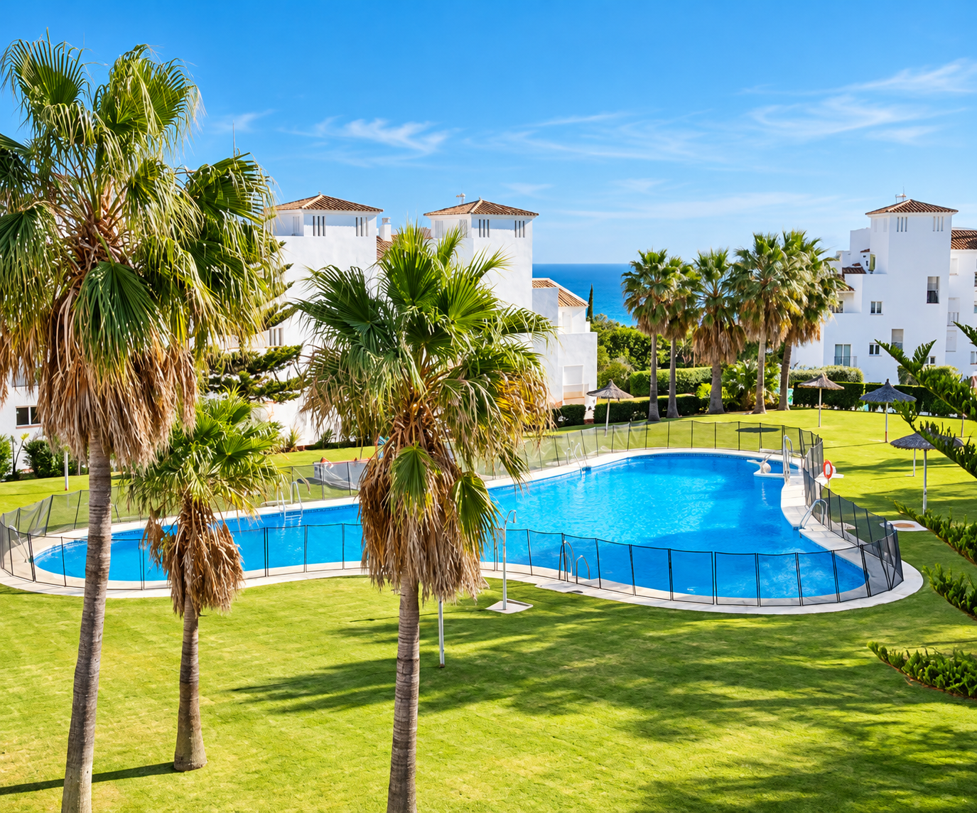 Ref. LZ151026MAN – Piso con VISTAS AL MAR en Manilva