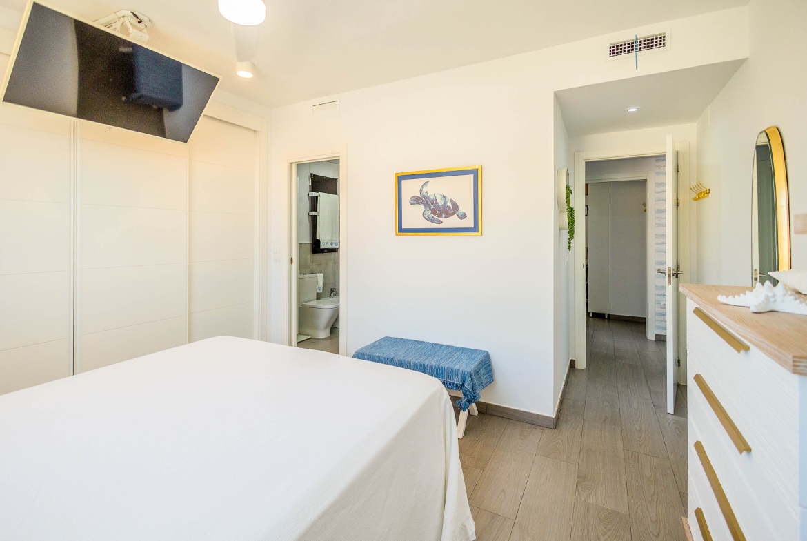 Ref. SP211026TDB – Ático con Vistas al Mar en Torre de Benagalbón
