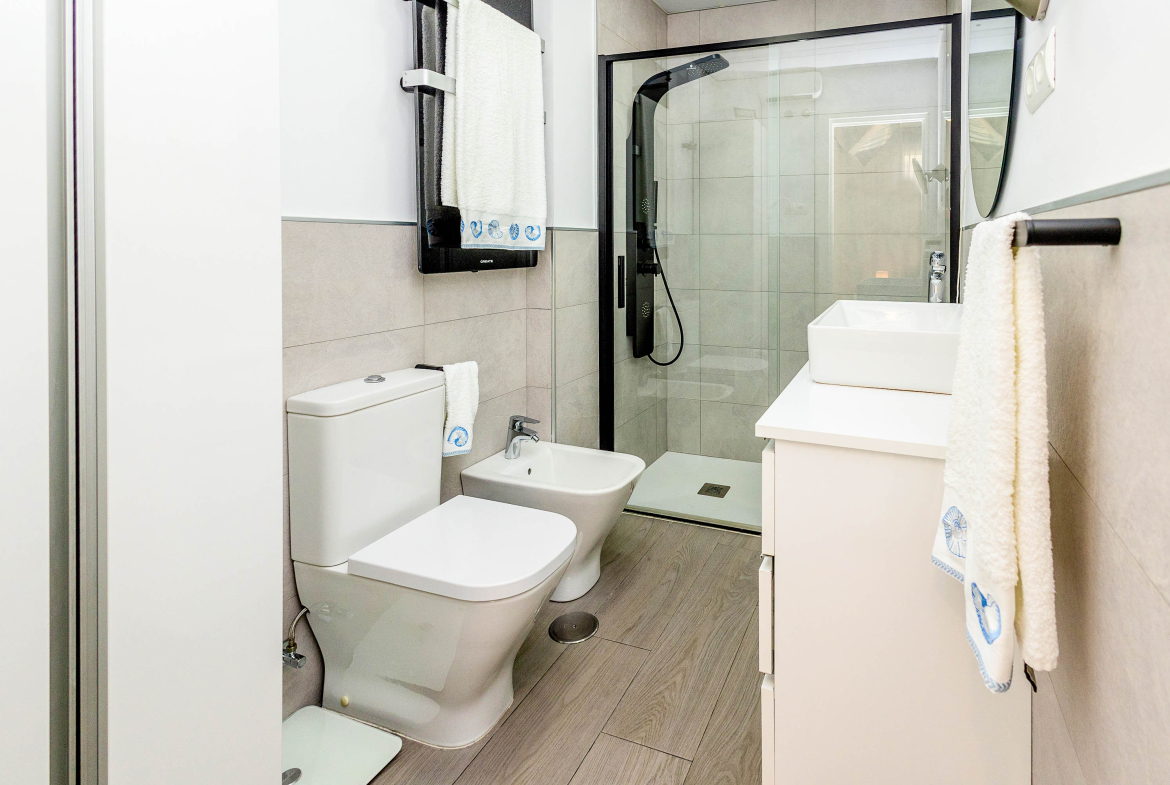 Ref. SP211026TDB – Ático con Vistas al Mar en Torre de Benagalbón