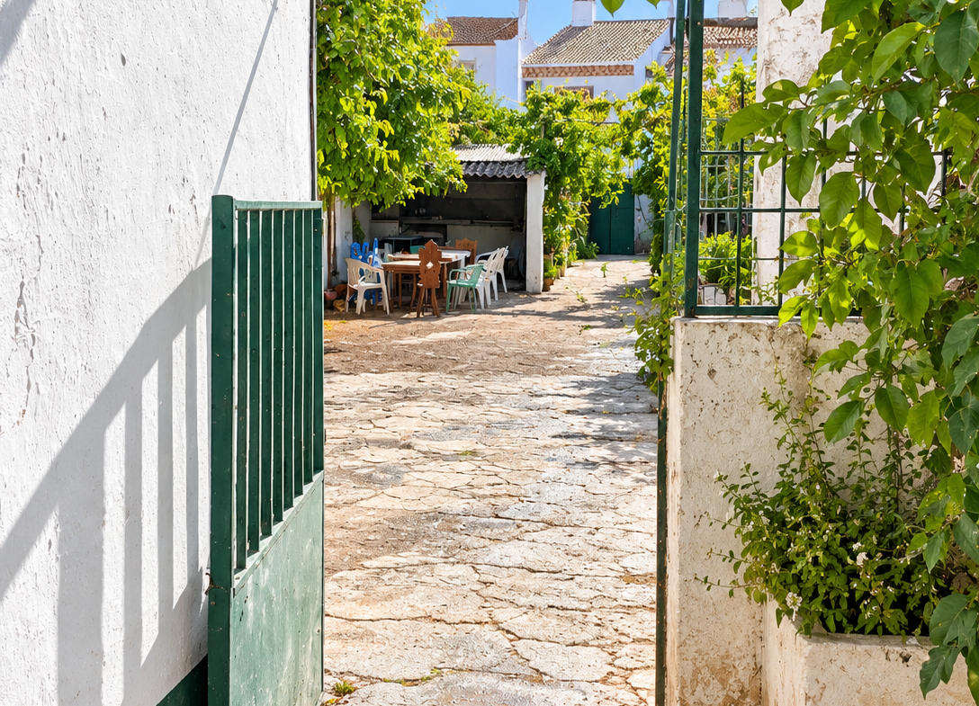Ref. JS151026AR – Casa con parcela en Arriate