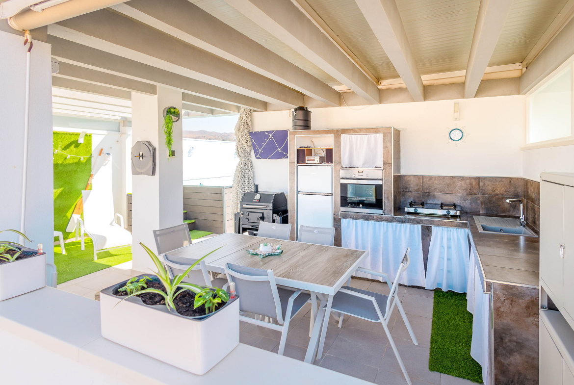 Ref. SP211026TDB – Ático con Vistas al Mar en Torre de Benagalbón