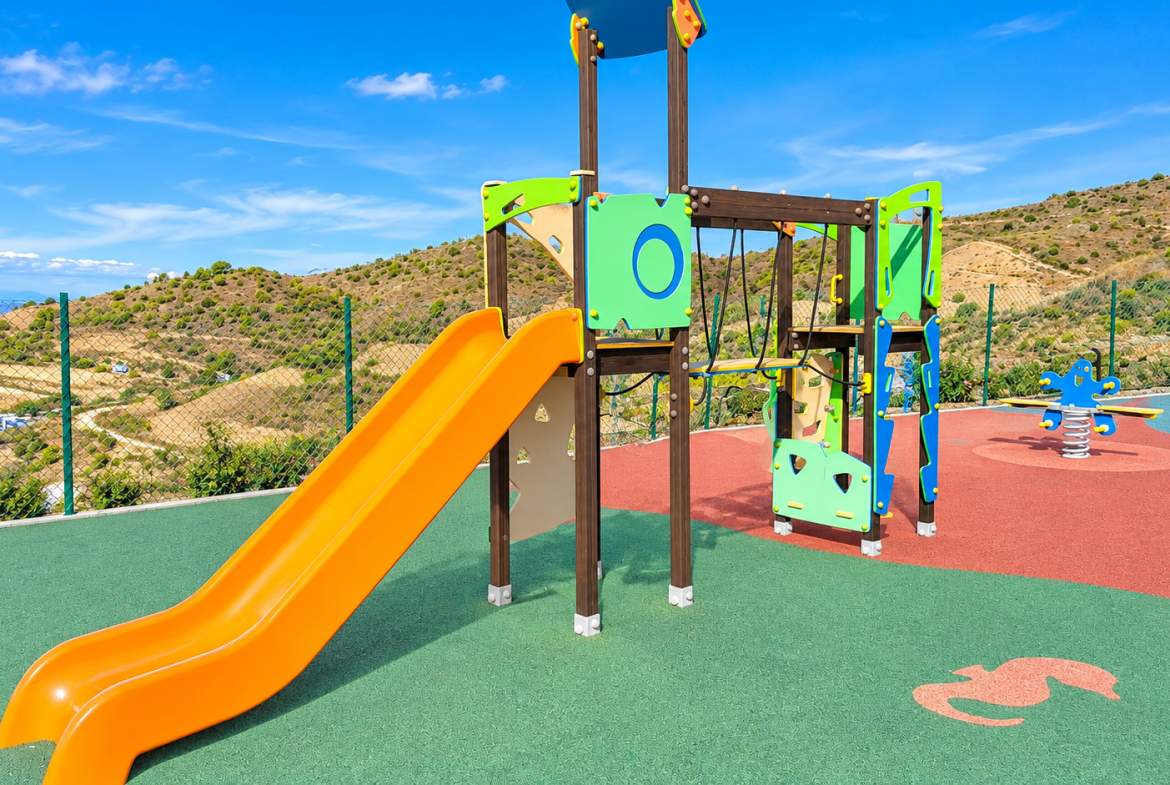 Ref. DM151026CM – Ático en Parque Victoria – La Cala del Moral